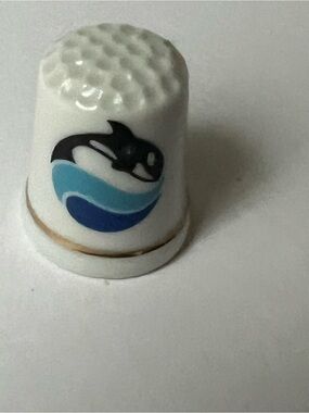 Vintage 1982 Ceramic Sea World Thimble with Orca Wave Motif - White